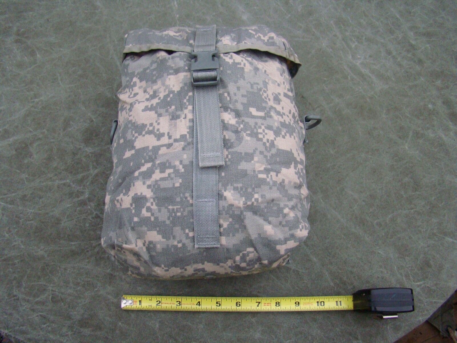 Molle Ii Sustainment Pouch Us Army Acu Universal Digital Camo - Used