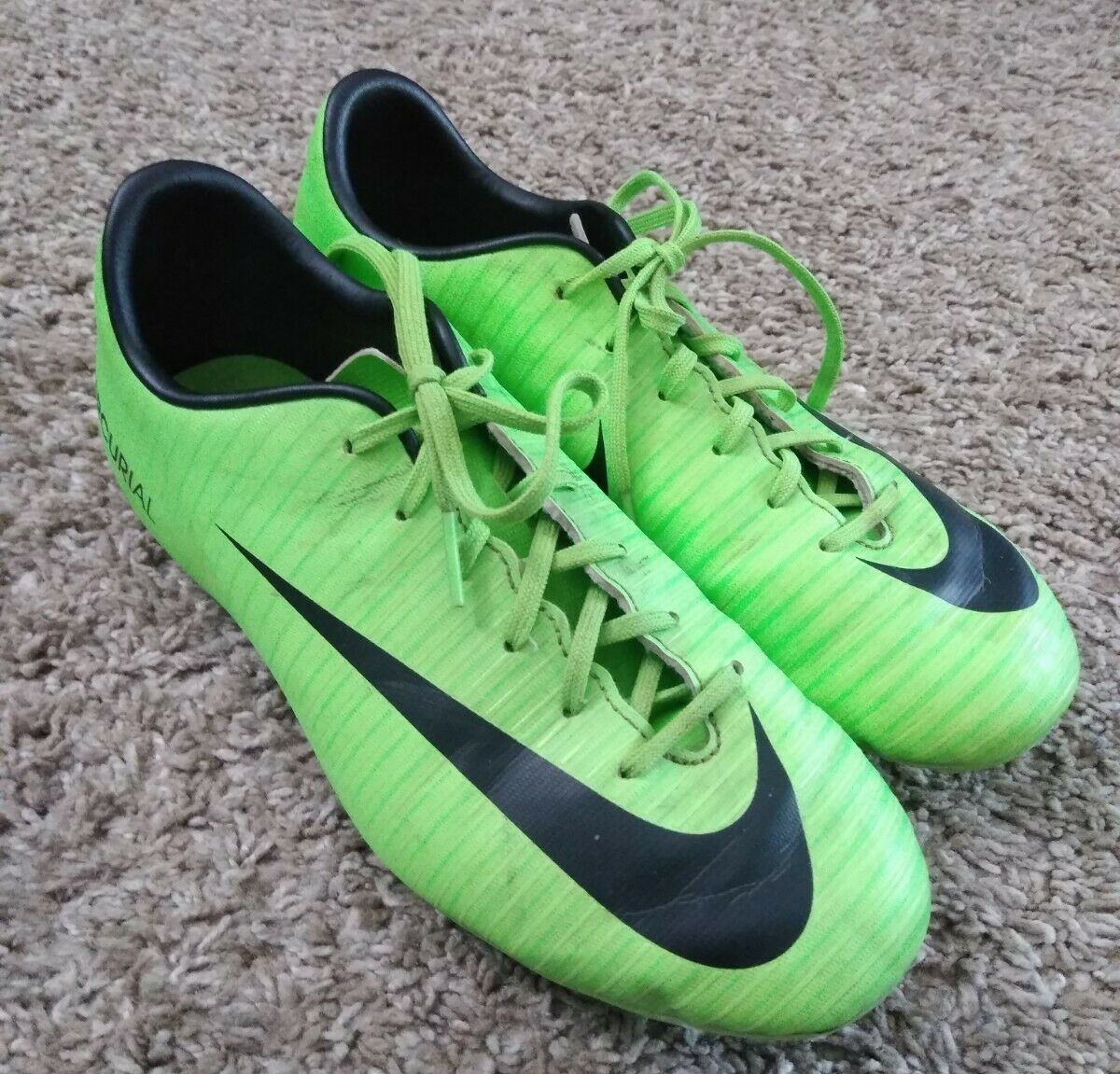 Nike Mercurial Youth Soccer Cleats Size 5 Neon Green Activewear R