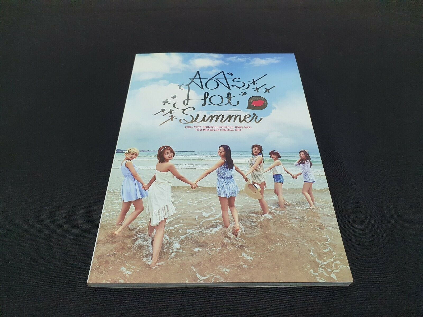 Aoa's Hot Summer Photobook Making Film Dvd Like A Cat Red Motion Mini Album
