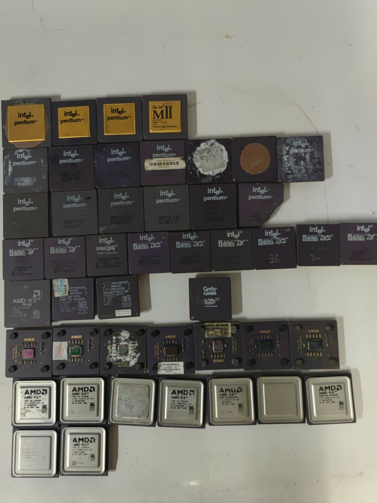 2.6lb. Lot Ceramic Pentium, I486, Amd K5, K6, Cyrix Cpu For Gold Scrap Recovery