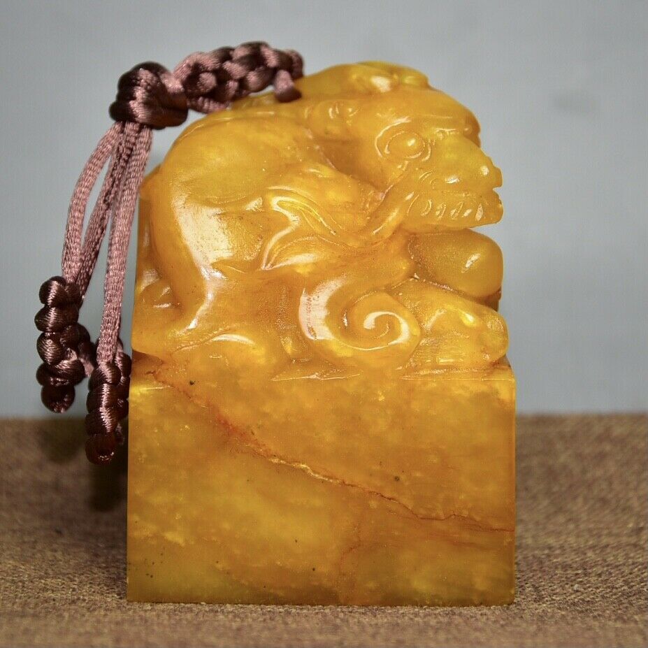 Chinese Natural Shoushan Stone Handcarved Exquisite Auspicious Beast Seals 36796