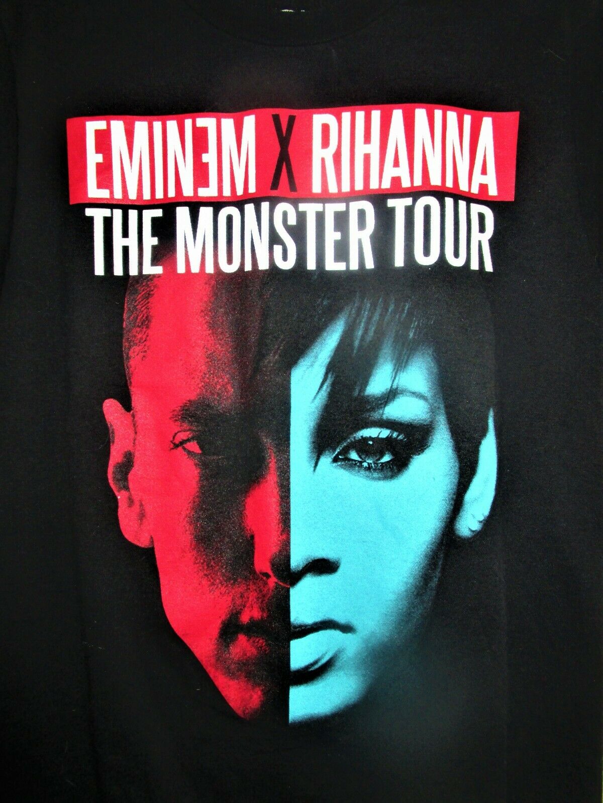 Eminem & Rhianna 2014 Concert Tee 36" Bust  Bust Brand New