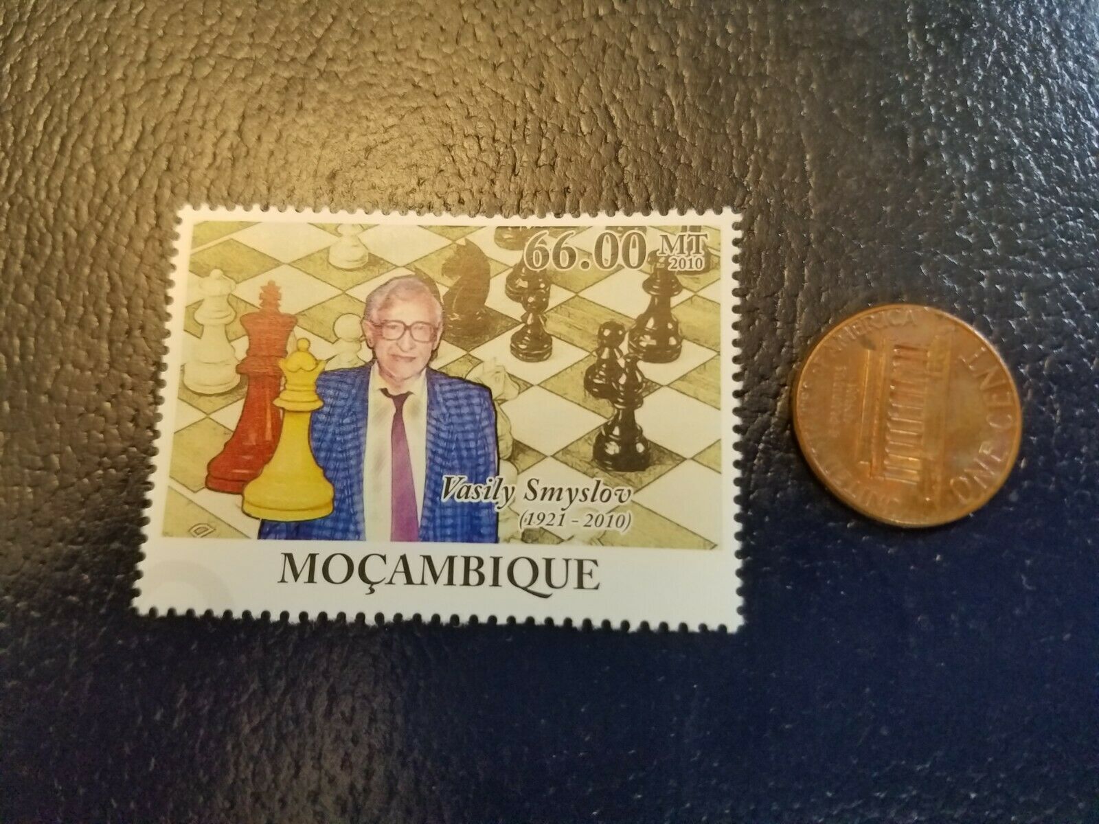 Vasily Smyslov Mocambique Soviet And Russian Chess Grandmaster Stamp (b)